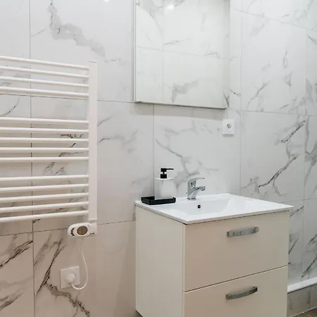 Nicehome Massena Apartment