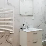 Nicehome Massena דירה