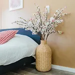Nicehome Massena דירה